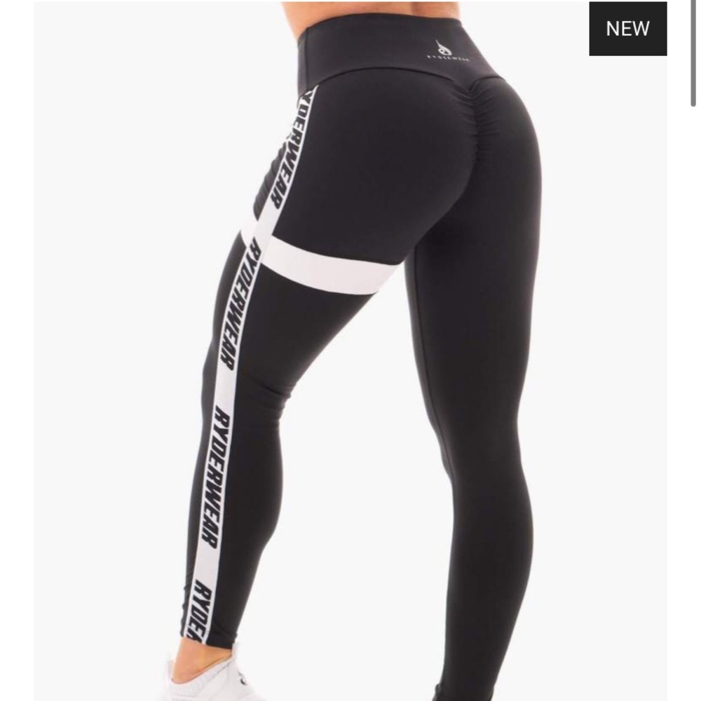 Ryderwear scrunched bum